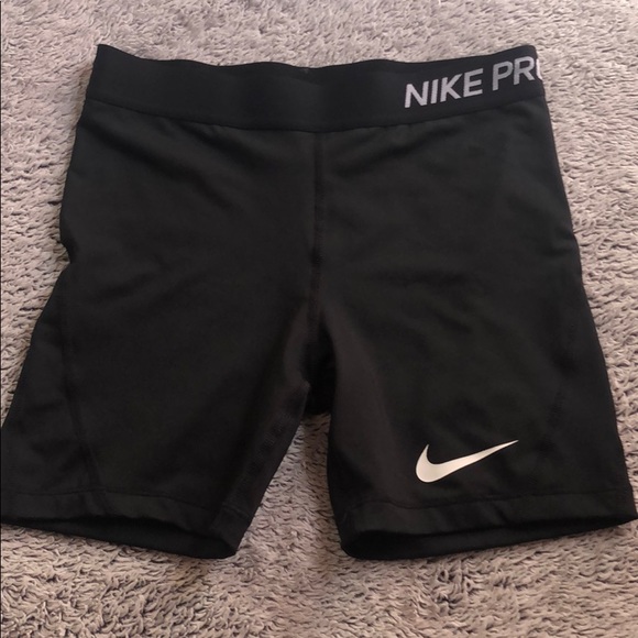 Nike pro shorts - Picture 1 of 1